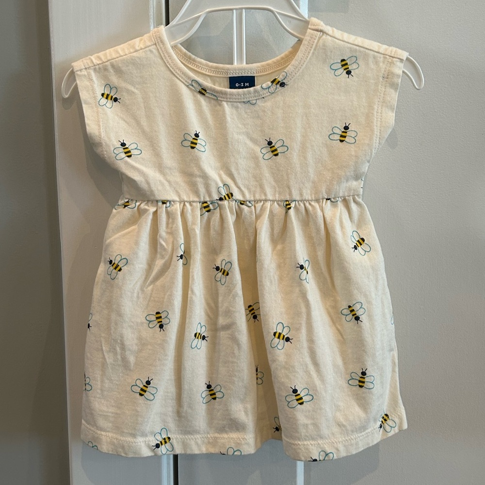 Old Navy Cream Bee Print Baby Dress